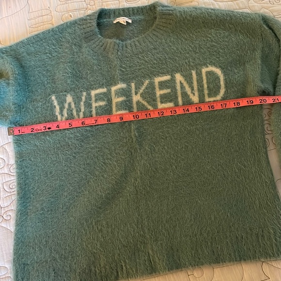 Mint “eyelash” WEEKEND sweater - Picture 2 of 4